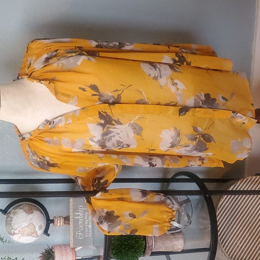 Floral top